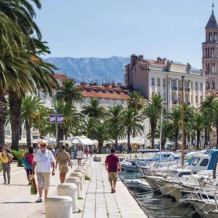 3 Bedroom Gorgeous In Split